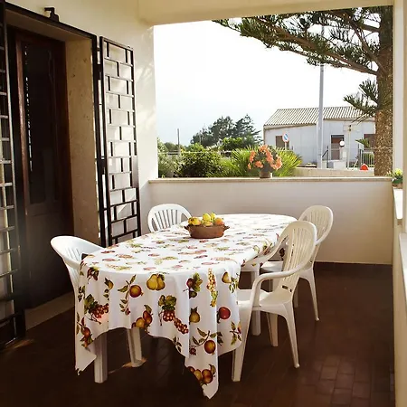 Apartment Case Vacanza Tra I Due Monti Valderice